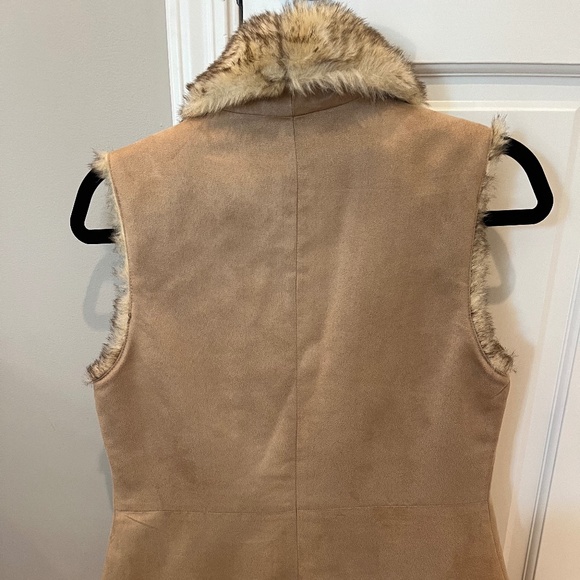 Faux Fur Vest - Size Small - Tan Color - Picture 2 of 3